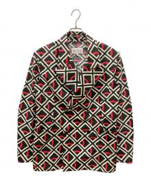 Maison Margiela（メゾンマルジェラ）の古着「総柄ピークドラペル ダブルジャケット」｜ブラック×レッド