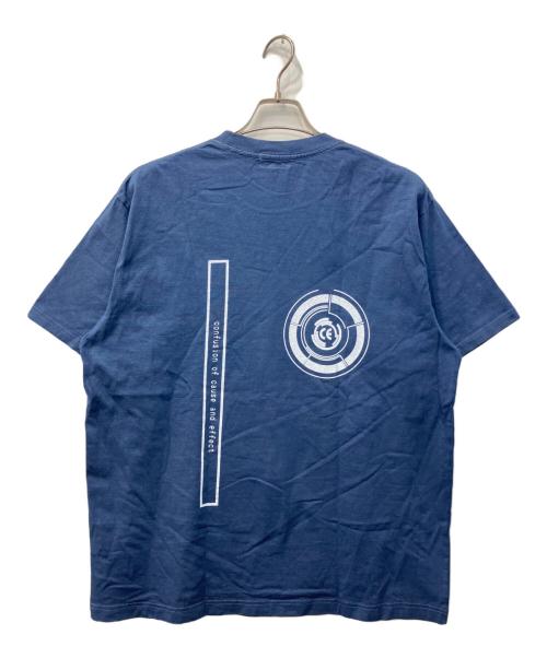 C.E（シーイー）C.E (シーイー) OVER DYE CAUSEAND EFFECT TEE/オーバーダイコーズアンドエフェクトTシャツ ブルー サイズ:Lの古着・服飾アイテム