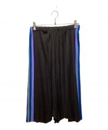 PLEATS PLEASE（プリーツプリーズ）の古着「プリーツスカート」｜ブラック