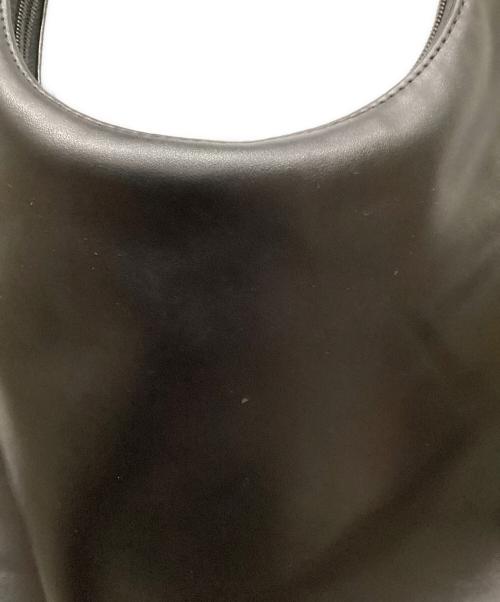 STUDIOUS（ステュディオス）STUDIOUS (ステュディオス) versize Leather SHOULDER BAG/ベルサイズレザーショルダーバッグの古着・服飾アイテム