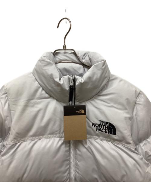 THE NORTH FACE（ザ ノース フェイス）THE NORTH FACE (ザ ノース フェイス) W'S NUPTSE ON JACKET ライトグレー サイズ:Mの古着・服飾アイテム