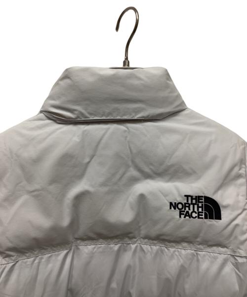 THE NORTH FACE（ザ ノース フェイス）THE NORTH FACE (ザ ノース フェイス) W'S NUPTSE ON JACKET ライトグレー サイズ:Mの古着・服飾アイテム