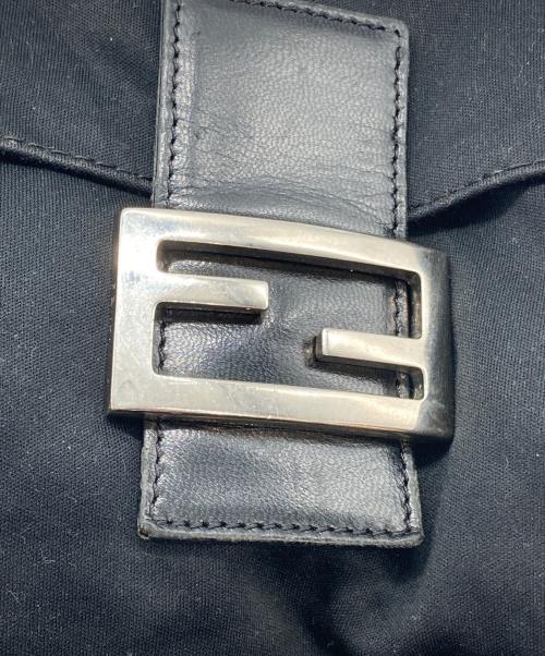 FENDI（フェンディ）FENDI (フェンディ) ショルダーバッグ ブラックの古着・服飾アイテム