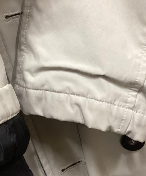 ARMANI COLLEZIONI（アルマーニ コレツィオーニ）ARMANI COLLEZIONI (アルマーニ コレツィオーニ) ライナー付トレンチコート ベージュ サイズ:52の古着・服飾アイテム