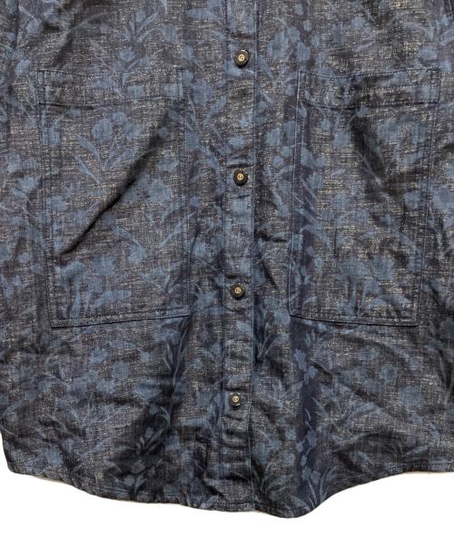 GIORGIO ARMANI（ジョルジョアルマーニ）GIORGIO ARMANI (ジョルジョアルマーニ) フラワープリントラメシャツ ネイビー サイズ:50の古着・服飾アイテム