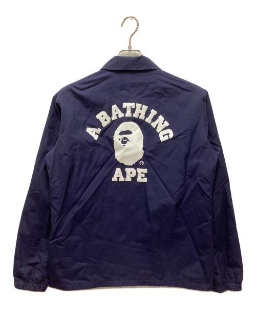 A BATHING APE（ア ベイシング エイプ）A BATHING APE (アベイシングエイプ) ロゴコーチジャケット ネイビー サイズ:Mの古着・服飾アイテム