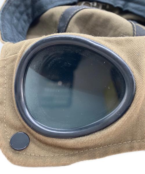 C.P COMPANY（シーピーカンパニー）C.P COMPANY (シーピーカンパニー) ゴーグル付キャップ ブラウンの古着・服飾アイテム