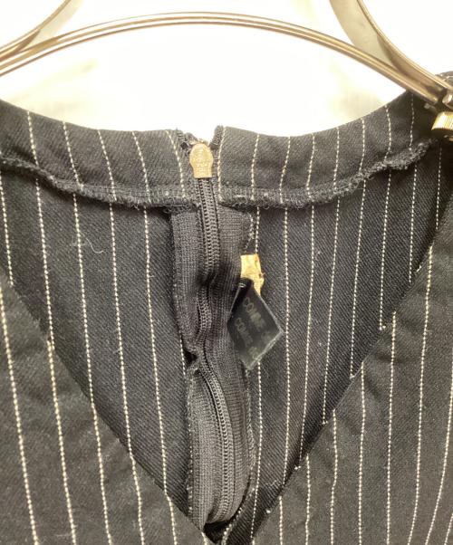 COMME des GARCONS COMME des GARCONS（コムデギャルソン コムデギャルソン）COMME des GARCONS COMME des GARCONS (コムデギャルソン コムデギャルソン) ポリ縮絨ピンストライプワンピース ブラック サイズ:Sの古着・服飾アイテム