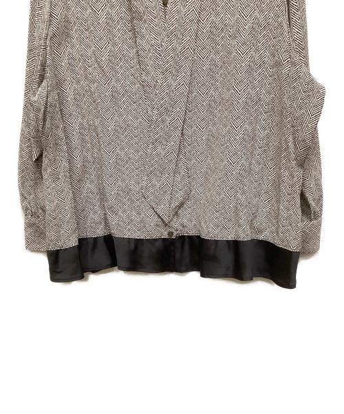 GIORGIO ARMANI（ジョルジョアルマーニ）GIORGIO ARMANI (ジョルジョアルマーニ) シルクボウタイブラウス グレー サイズ:50の古着・服飾アイテム