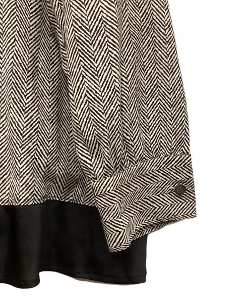 GIORGIO ARMANI（ジョルジョアルマーニ）GIORGIO ARMANI (ジョルジョアルマーニ) シルクボウタイブラウス グレー サイズ:50の古着・服飾アイテム