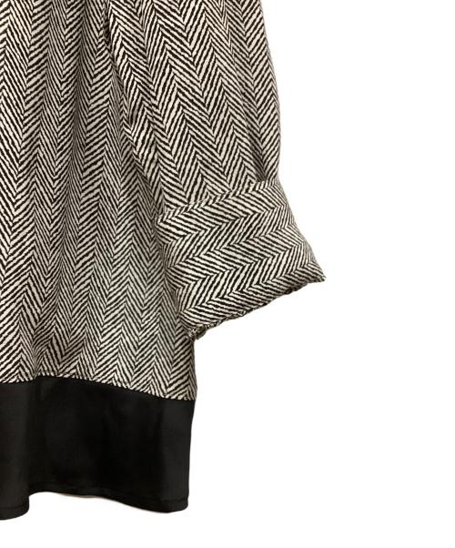 GIORGIO ARMANI（ジョルジョアルマーニ）GIORGIO ARMANI (ジョルジョアルマーニ) シルクボウタイブラウス グレー サイズ:50の古着・服飾アイテム
