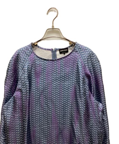 GIORGIO ARMANI（ジョルジョアルマーニ）GIORGIO ARMANI (ジョルジョアルマーニ) 総柄ボリュームスリーブブラウス ブルー サイズ:48の古着・服飾アイテム