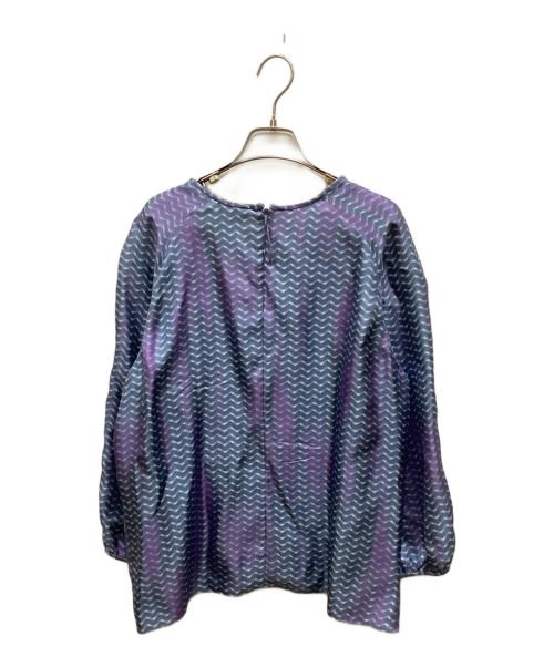 GIORGIO ARMANI（ジョルジョアルマーニ）GIORGIO ARMANI (ジョルジョアルマーニ) 総柄ボリュームスリーブブラウス ブルー サイズ:48の古着・服飾アイテム