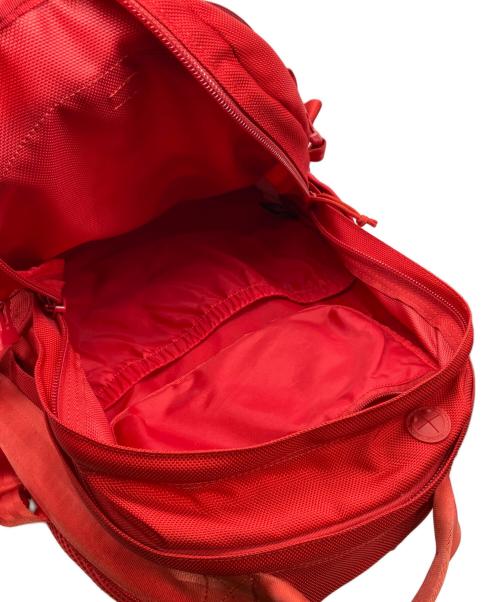 New Era（ニューエラ）New Era (ニューエラ) キャリアバックパック レッドの古着・服飾アイテム