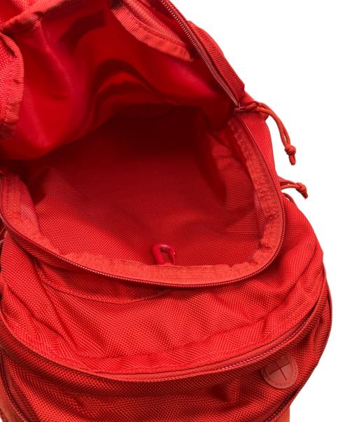 New Era（ニューエラ）New Era (ニューエラ) キャリアバックパック レッドの古着・服飾アイテム