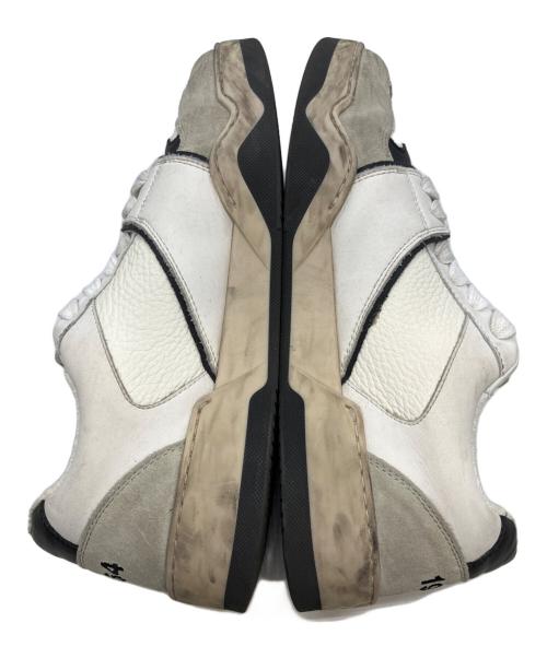 DSQUARED2（ディースクエアード）DSQUARED2 (ディースクエアード) メイプルリーフ刺繍スニーカー ホワイト サイズ:42の古着・服飾アイテム