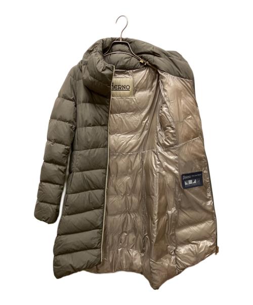 HERNO（ヘルノ）HERNO (ヘルノ) POLAR-TECH ボトルネックダウンコート ベージュ サイズ:40の古着・服飾アイテム