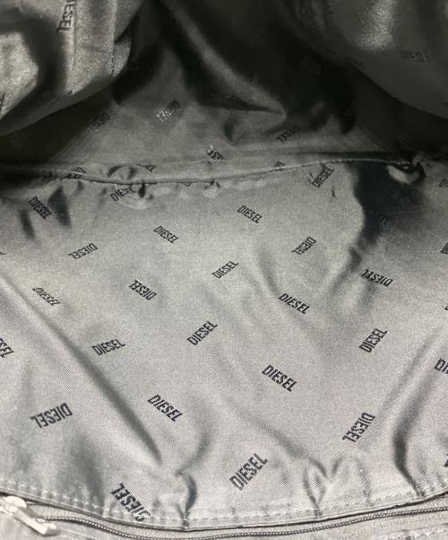 DIESEL（ディーゼル）DIESEL (ディーゼル) Charm-D L-Large shoulder bag in quilted denim/チャームDラージショルダーバッグ キルテッドデニム ブラックの古着・服飾アイテム