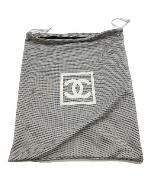 CHANEL（シャネル）CHANEL (シャネル) カメリア スポーツラインショルダーバッグ ホワイトの古着・服飾アイテム