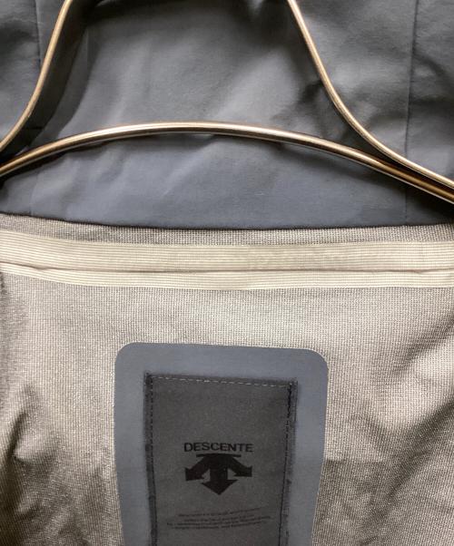 DESCENTE ALLTERRAIN（デザイント オルテライン）Descente ALLTERRAIN (デザイント オルテライン) ゴアテックスシェルジャケット“ZENCHIKEI” ネイビー サイズ:Mの古着・服飾アイテム