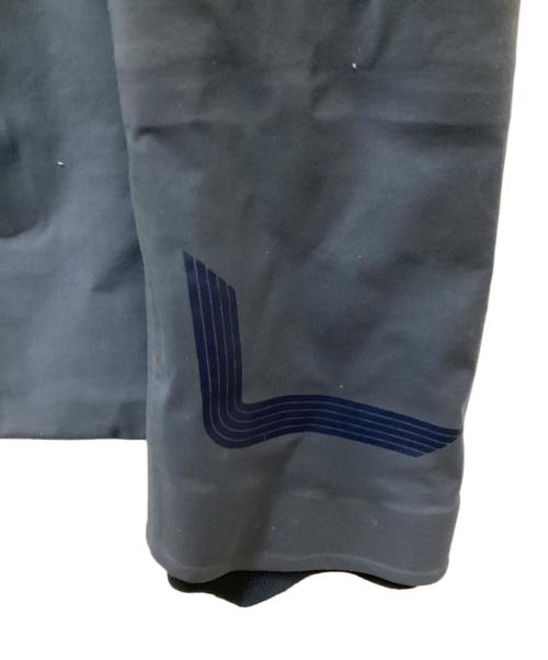 DESCENTE ALLTERRAIN（デザイント オルテライン）Descente ALLTERRAIN (デザイント オルテライン) ゴアテックスシェルジャケット“ZENCHIKEI” ネイビー サイズ:Mの古着・服飾アイテム