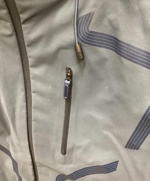 DESCENTE ALLTERRAIN（デザイント オルテライン）Descente ALLTERRAIN (デザイント オルテライン) ゴアテックスシェルジャケット“ZENCHIKEI” ネイビー サイズ:Mの古着・服飾アイテム