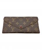 LOUIS VUITTONルイ ヴィトン）の古着「モノグラム ポルトフォイユ・エミリー」｜ルージュ