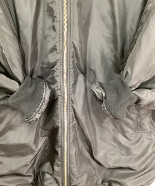 BEARDSLEY（ビアズリー）BEARDSLEY (ビアズリー) 中綿BIGポンチョコート ブラック サイズ:FREEの古着・服飾アイテム