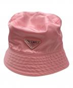 PRADAプラダ）の古着「トライアングルロゴバケットハット」｜ピンク