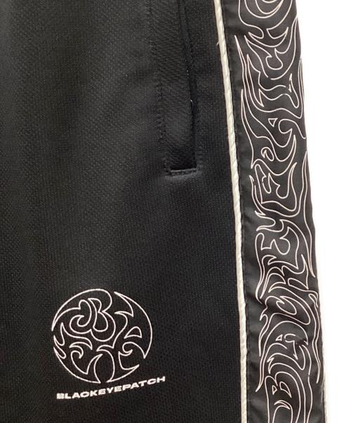 BlackEyePatch（ブラックアイパッチ）BlackEyePatch (ブラックアイパッチ) TRIBAL TRACK PANTS(トライバルトラックパンツ) ブラック サイズ:Sの古着・服飾アイテム