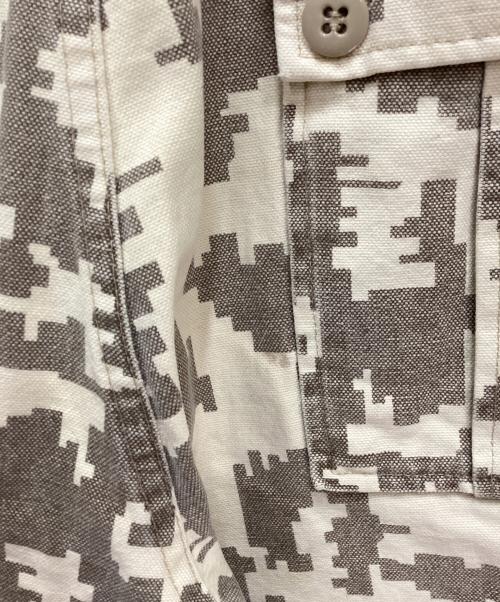 stussy OUTDOOR（ステューシーアウトドア）stussy OUTDOOR (ステューシーアウトドア) デジタルカモハーフカーゴパンツ アイボリー サイズ:34の古着・服飾アイテム