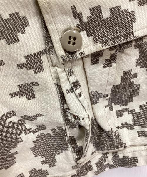 stussy OUTDOOR（ステューシーアウトドア）stussy OUTDOOR (ステューシーアウトドア) デジタルカモハーフカーゴパンツ アイボリー サイズ:34の古着・服飾アイテム