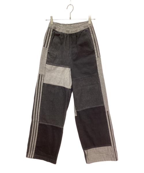 adidas（アディダス）adidas (アディダス) KSENIA SCHNAIDER (クセニア シュナイダー) パッチワークデニムパンツ グレー サイズ:2XSの古着・服飾アイテム