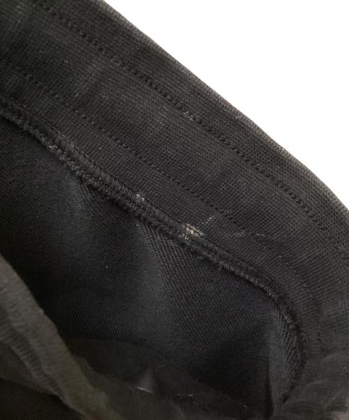 STONE ISLAND（ストーンアイランド）STONE ISLAND (ストーンアイランド) ハーフパンツ ブラック サイズ:Lの古着・服飾アイテム