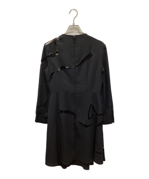 RED VALENTINO（レッドヴァレンティノ）RED VALENTINO (レッドヴァレンティノ) リボンレースカッティングワンピース ブラック サイズ:38の古着・服飾アイテム