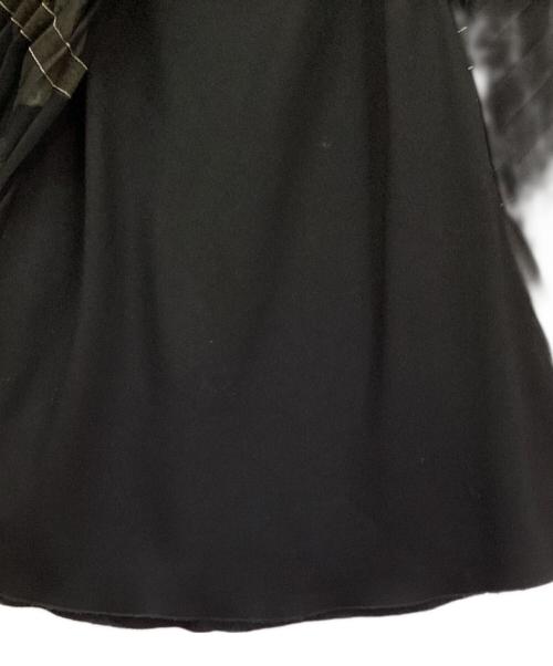 RED VALENTINO（レッドヴァレンティノ）RED VALENTINO (レッドヴァレンティノ) リボンエンブロイダリープリーツワンピース ブラック サイズ:38の古着・服飾アイテム