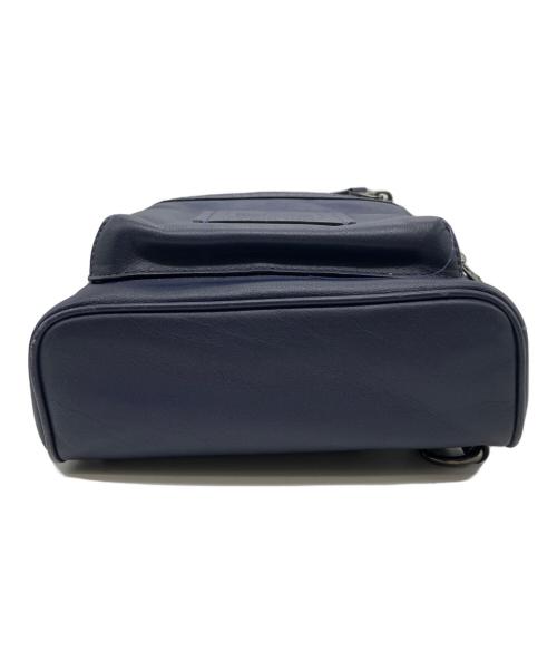 COACH（コーチ）COACH (コーチ) スリングバッグ ネイビーの古着・服飾アイテム