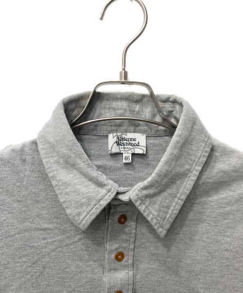 Vivienne Westwood man（ヴィヴィアン ウェストウッド マン）Vivienne Westwood man (ヴィヴィアン ウェストウッド マン) ポロシャツ グレー サイズ:４６の古着・服飾アイテム