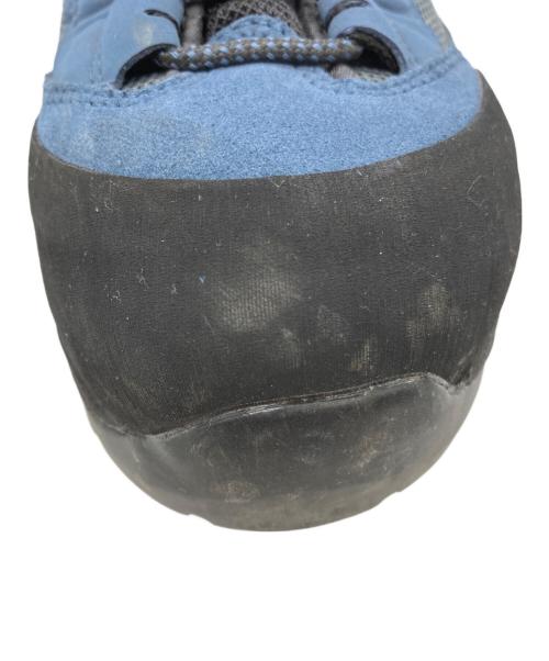 mont-bell（モンベル）mont-bell (モンベル) マウンテンクルーザー600 トレッキングブーツ ブラック×ネイビー サイズ:２６ｃｍの古着・服飾アイテム