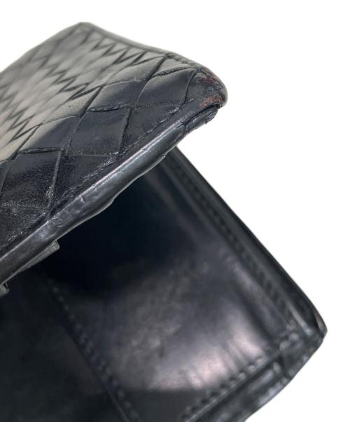 BOTTEGA VENETA（ボッテガベネタ）BOTTEGA VENETA (ボッテガベネタ) イントレチャート2つ折り財布 ブラックの古着・服飾アイテム