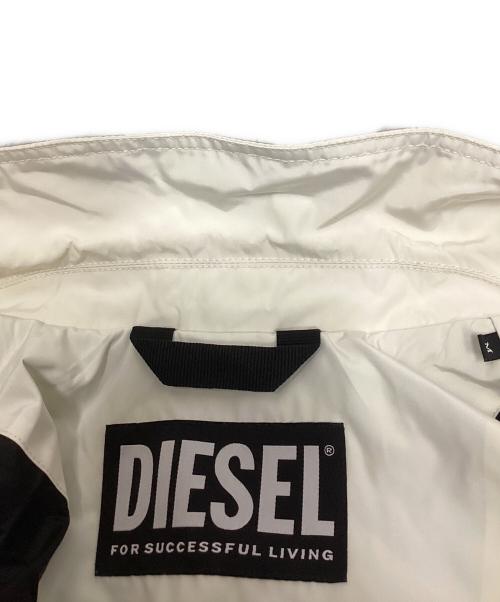 DIESEL（ディーゼル）DIESEL (ディーゼル) コーチジャケット アイボリー サイズ:Mの古着・服飾アイテム