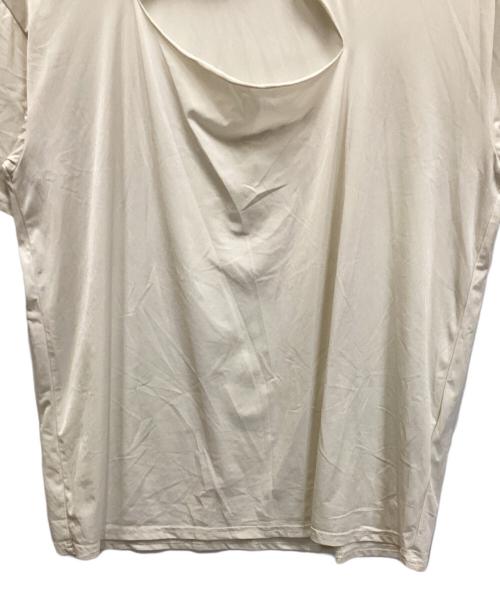 MM6 Maison Margiela（エムエムシックスメゾンマルジェラ）MM6 Maison Margiela (エムエムシックスメゾンマルジェラ) フロントスラッシュオーバーカットソー アイボリー サイズ:Sの古着・服飾アイテム