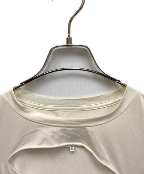 MM6 Maison Margiela（エムエムシックスメゾンマルジェラ）MM6 Maison Margiela (エムエムシックスメゾンマルジェラ) フロントスラッシュオーバーカットソー アイボリー サイズ:Sの古着・服飾アイテム