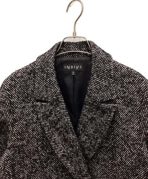 INDIVI（インディヴィ）INDIVI (インディヴィ) リングヘリンボーン柄ダブルジャケットコート ホワイト×ブラック サイズ:38の古着・服飾アイテム