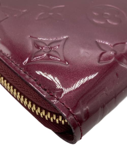 LOUIS VUITTON（ルイ ヴィトン）LOUIS VUITTON (ルイ ヴィトン) モノグラム・ヴェルニ ジッピー・ウォレット ボルドーの古着・服飾アイテム