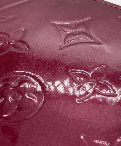 LOUIS VUITTON（ルイ ヴィトン）LOUIS VUITTON (ルイ ヴィトン) モノグラム・ヴェルニ ジッピー・ウォレット ボルドーの古着・服飾アイテム