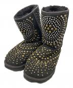 UGG×JIMMY CHOOアグ×ジミーチュウ）の古着「スタッズムートンブーツ」｜ブラック