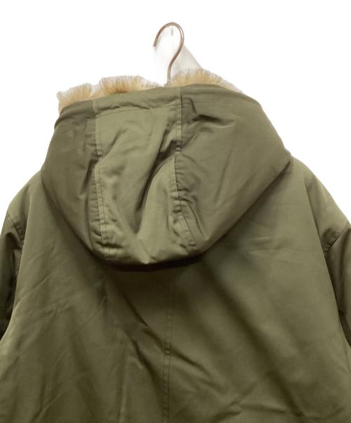 GUESS（ゲス）GUESS (ゲス) ライナーファーミリタリーコート カーキ サイズ:Mの古着・服飾アイテム
