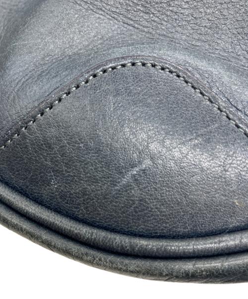 aniary（アニアリ）aniary (アニアリ) ハーフムーンレザーショルダーバッグの古着・服飾アイテム