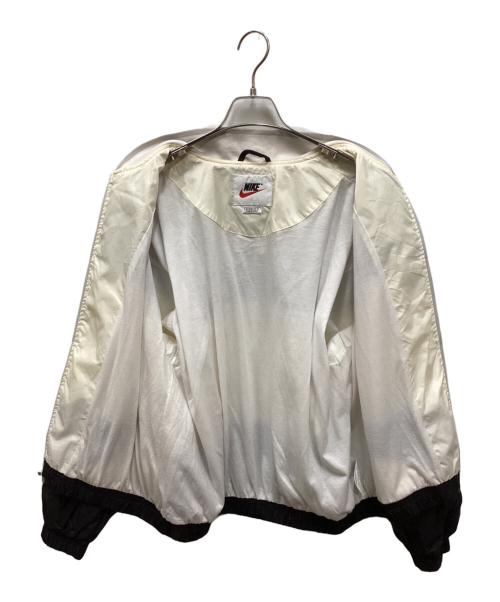 NIKE（ナイキ）NIKE (ナイキ) 90Sナイロンジャケット ライトグレー×ホワイト×ブラック サイズ:XLの古着・服飾アイテム